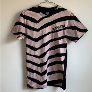 Men’s fallen printed tshirt sz small skate shirt